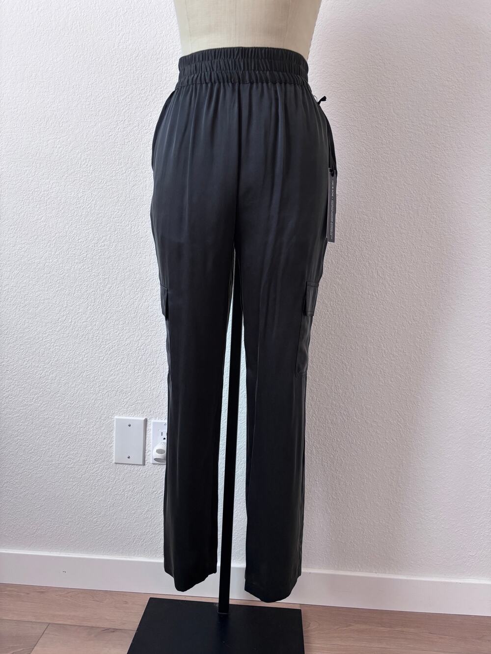 Nicole Miller | NWT 100% Silk Jogger Pants with Cargo Pockets Size S